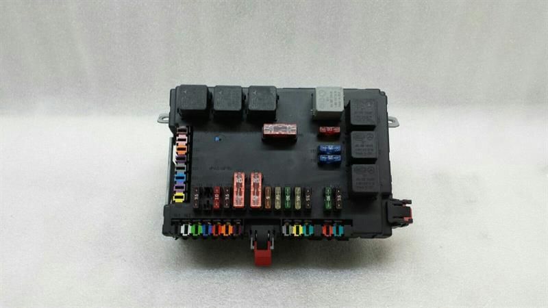 MERCEDES S-class W221 Sicherungskast