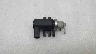 Audi A4 8K Vacuum Pump 1J0906627B Pressure Converter Vacuum Valve