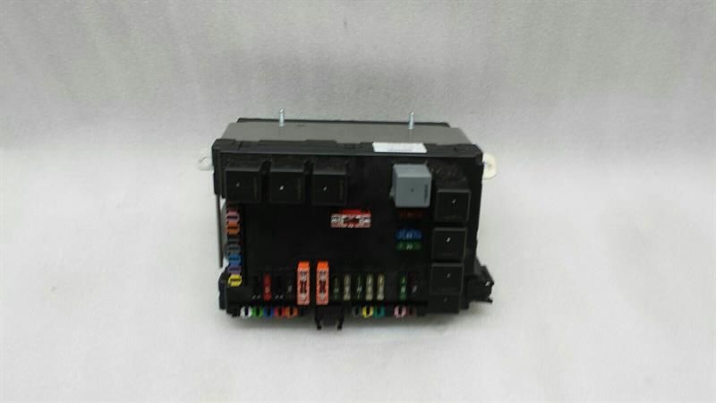 Mercedes S-class W221 fuse box A2215403050 fuse box