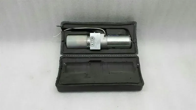 Mercedes W216 Boat Hydraulic Pump A2168000148 Tailgate Hydraulic Pump Faulty