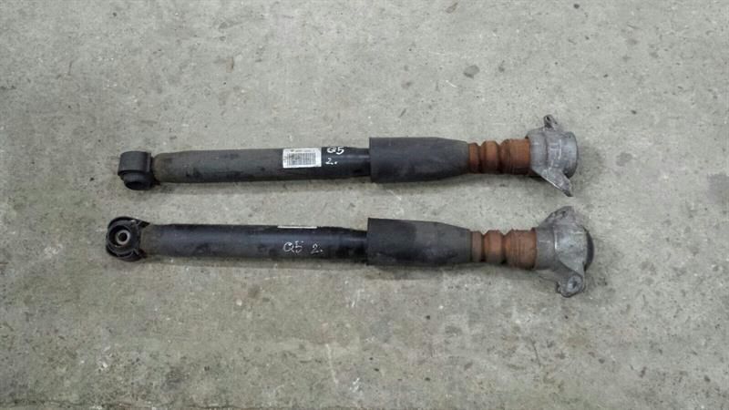 Audi Q5 R8 Rear shock absorbers 8R0513035J Stoßdämpfer hintenL + R