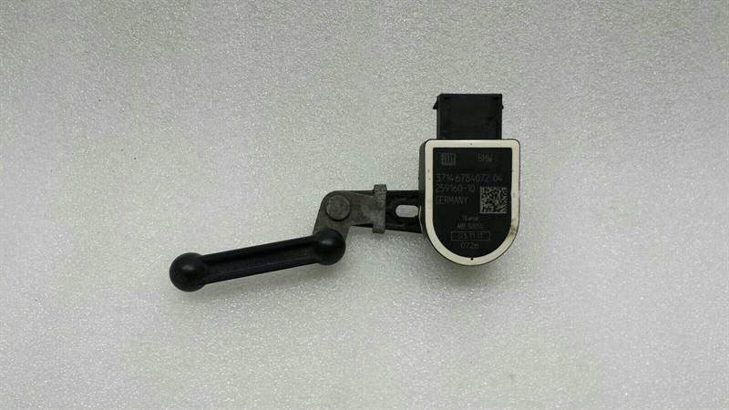 BMW M5 F10 altitude sensor level sensor 6784072 xenon level sensor