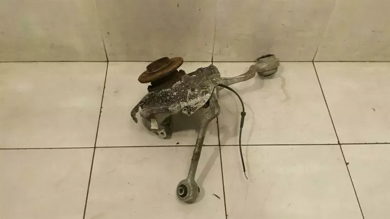 BMW 1 Series E81 Right Front Hub 31216764444 Wheel Bearing Housing Front Right