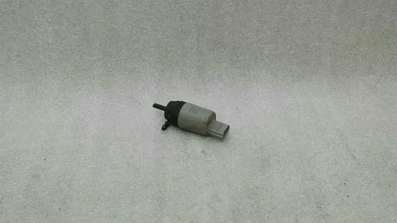 BMW 1 Series E81 Washer Fluid Pump 67126934159 Washwater Pump