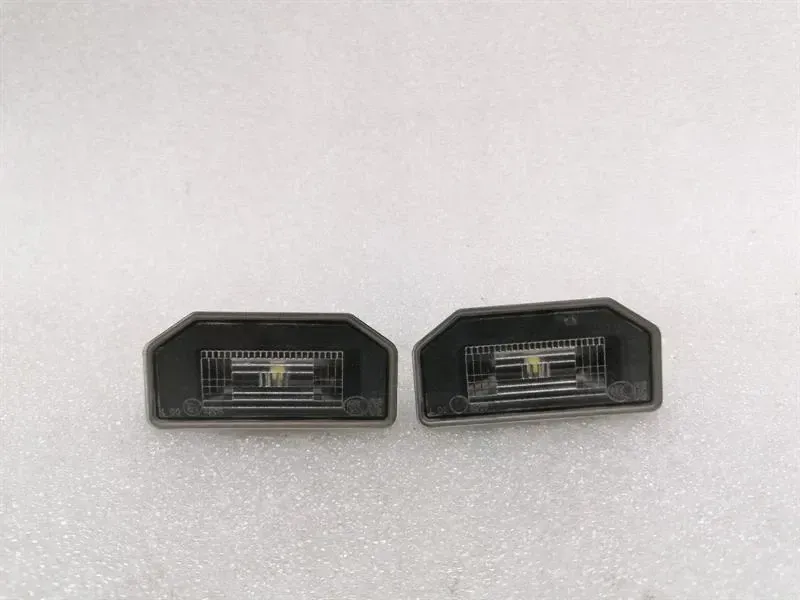 Tesla Model 3 Number Plate Light 1449730-00-B License Plate Light
