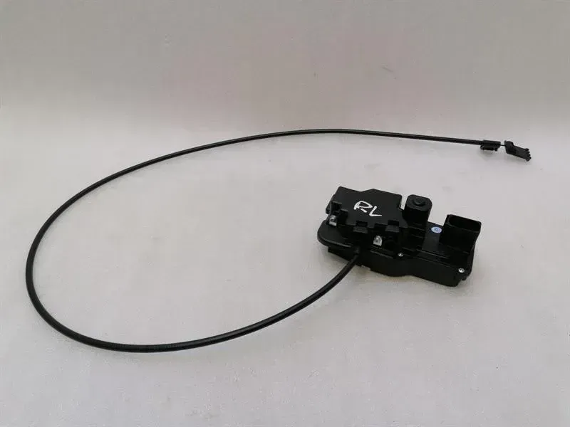 Tesla Model S 70 rear left door lock 6008911-99-D door lock rear left