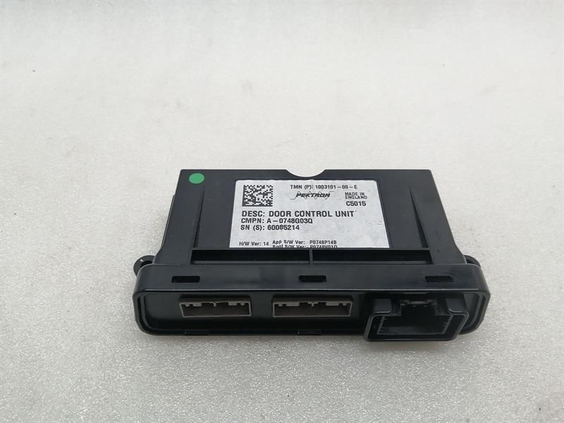 Tesla Model S 70 Door Control Module 1003101-00-E Door Control Unit