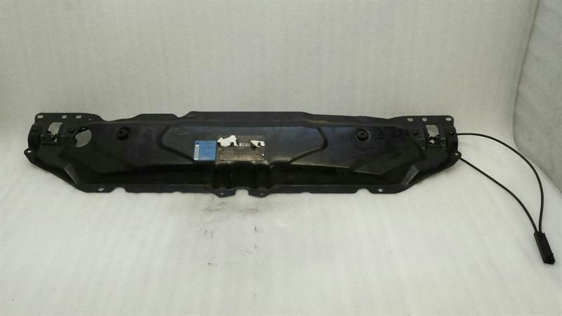 BMW 5 Series E60 535i Front Panel 7183107 Lock Carrier Front Mask