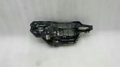 CHRYSLER 300C RRH Door Inner Handle Carrier 04589862 Interior Door Handle Holder HR