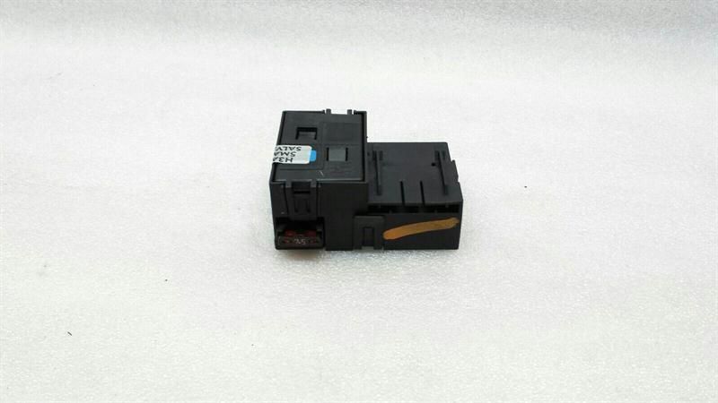 Mercedes SL R230 Fuse Box A2305450101 Fuse Box
