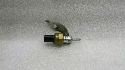 Mercedes C Class W204 Fuel Pressure Sensor A0045421618 Pressure Sensor