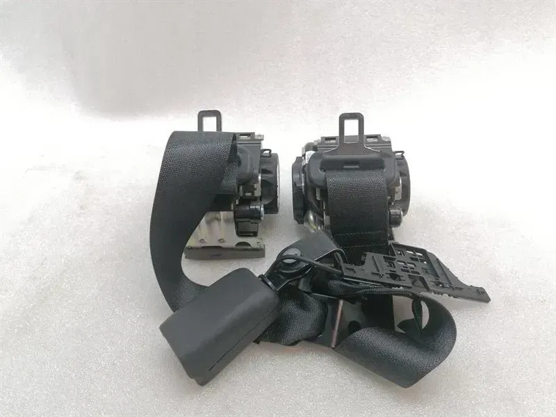 Tesla Model 3 Standard Range Rear Seat Belt 1110154-C1-G Seat Belt Rear