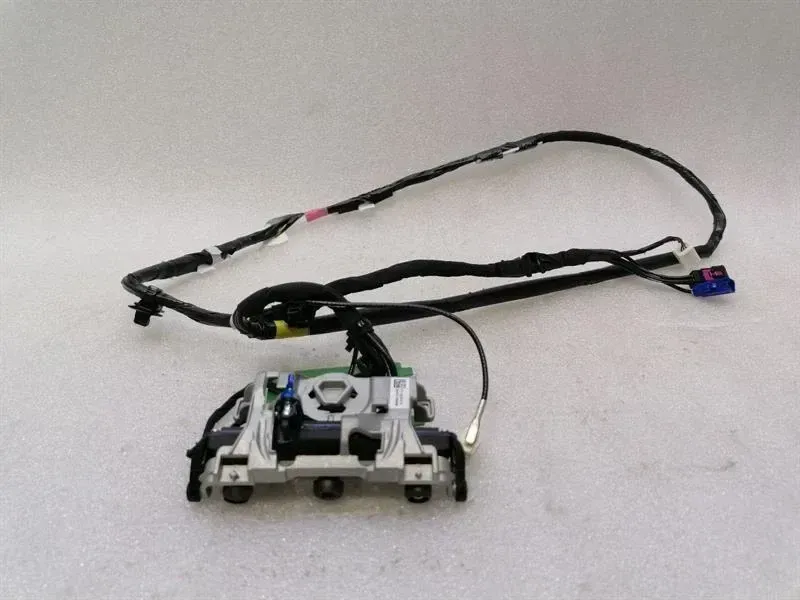 Tesla Model 3 Electronic Module 1143746-01-D Controller Triple Camera Set