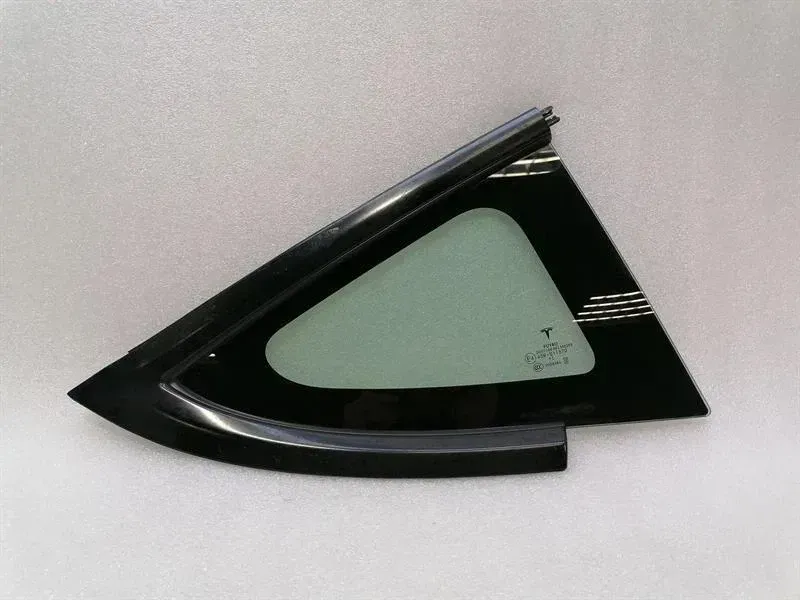 Tesla Model 3 Right Rear Quarter Glass 1514979-01-C Door Panel 1/4 Rear