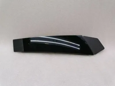 TESLA MODEL 3 STANDARDOWY ZAKRES Kamera na lewym słupku B 1100441-00-E Kamera na słupku B Li