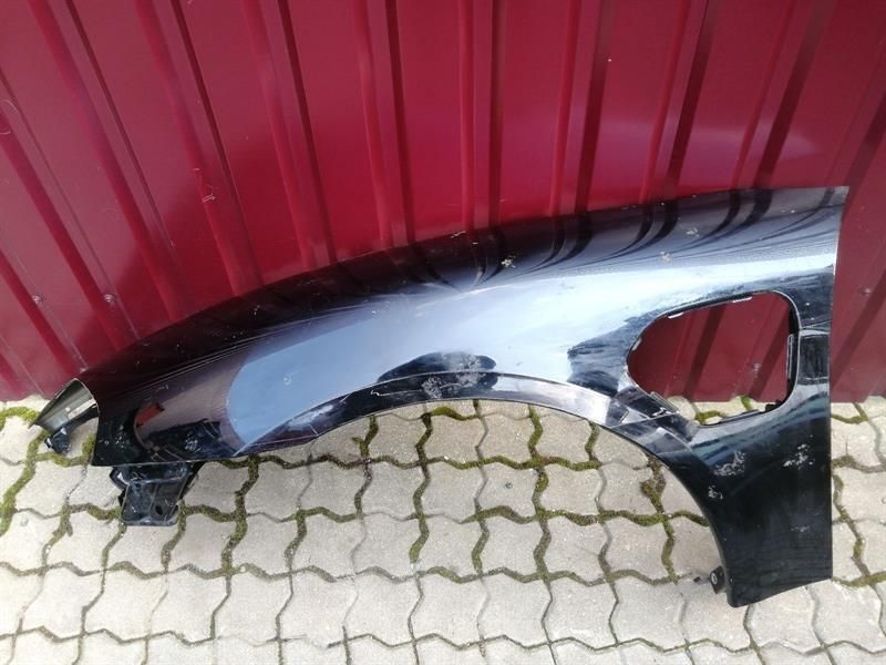 Porsche Taycan 9J Left Wing 9J1821101Y W/O POWER DOOR Front Left Fenders