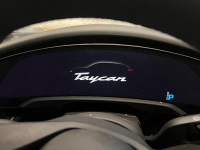 Porsche Taycan 9J Instrument Cluster 9J1920911AC Speedometer GTS