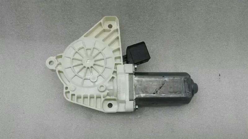 Mercedes CLS W218 Window Regulator Motor Left A2078200542 Left Door Window Motor