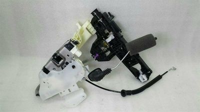 Mercedes CLS W218 front left door lock A2047203735 door lock VL