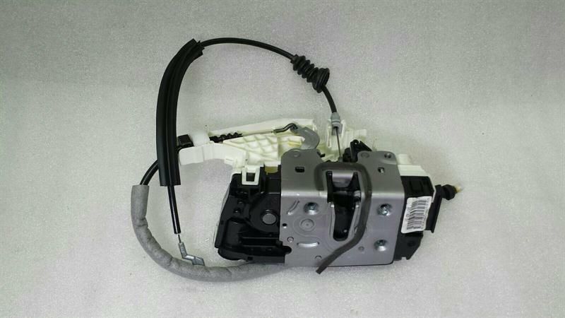 Mercedes CLS W218 door lock front right A2047203635 front right door lock