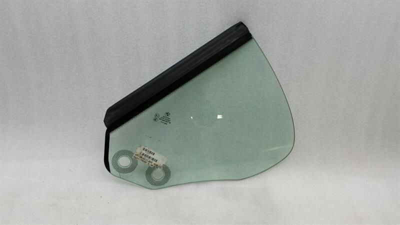BMW Z4 E89 door window 1⁄4 rear left 7192301 left rear 1⁄4 glass