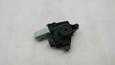Mercedes GLA X156 RRH door window engine A2469063200 power window motor rear RE