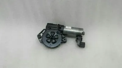 Mercedes GLA X156 Sun Roof Motor A2059064104 Sunroof Motor Scooter Blind