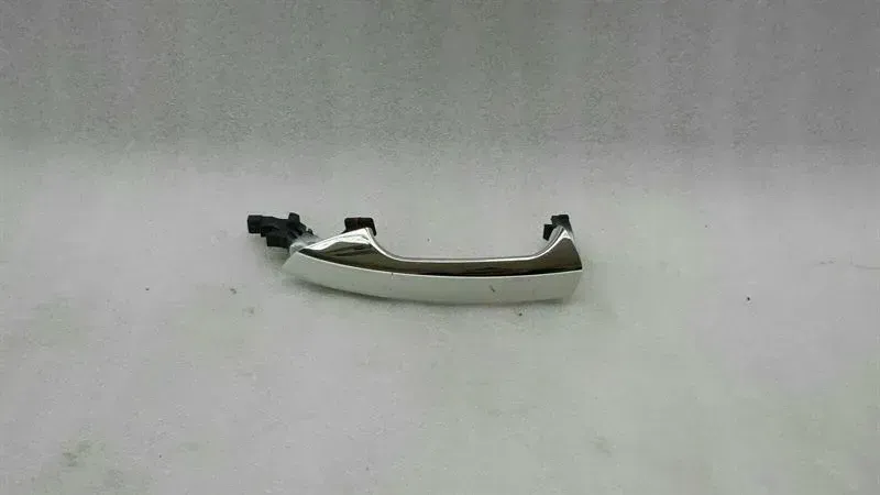 Mercedes E Class W212 RLH Door Handle A2047600520 Door Handle Rear LI Keyless Go