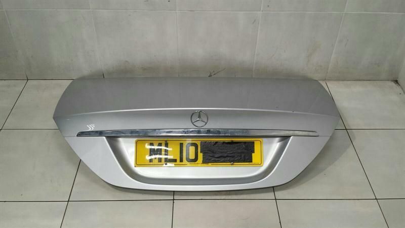 Mercedes CLS W219 boat Lid A2197500075 tailgate CLS320 CDI