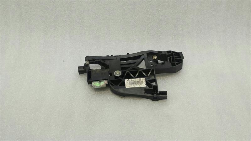 Mercedes S-Class W221 Rear Right Handle Carrier A2217601634 Door Handle Carrier HR