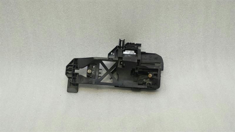 Mercedes S-Class W221 FRH Handle Carrier A2217601234 Door Handle Carrier Front RE