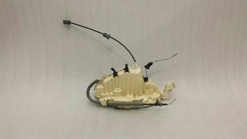 Mercedes S-Class W221 rear left door lock A2217301135 door lock rear left