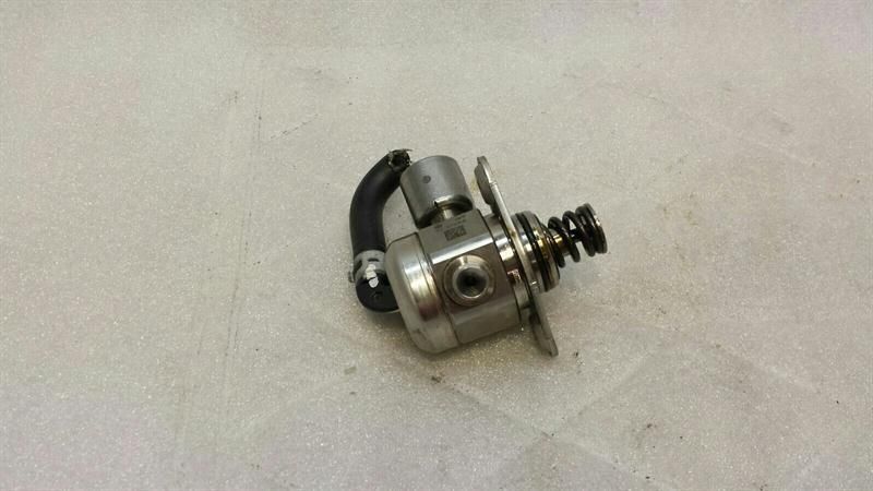 Audi A4 8W Fuel Pump Mechanical 04E127025B Fuel Pump 1.4 TFSI