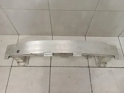 Porsche Taycan 9J Предна греда на бронята 9J0805241A Предна опора на бронята