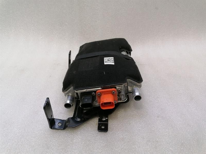 PORSCHE TAYCAN 9J Heat Exchanger 9J1963507E HEATING MODULE CONTROL UNIT