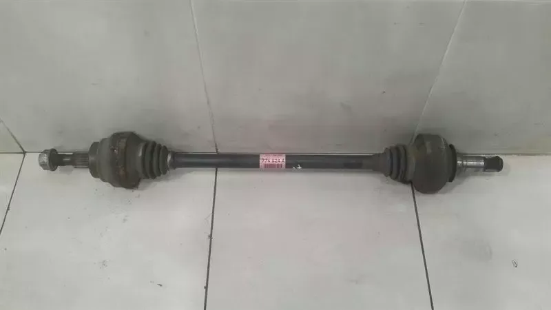 Mercedes R Class W251 Drive Shaft Rear RE A2513501510 Rear Right Drive Shaft