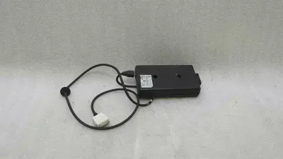 Mercedes CLK W209 Multimedia Module B67824252 Control Unit iPod Interface