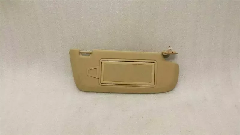 Mercedes S-class W221 Right Sun Viewfinder A2218101210 Sun Bezel Right.