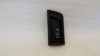 BMW 1 Series F20 RHD Console Cover AUX USB 51169207358 Right Handlebar