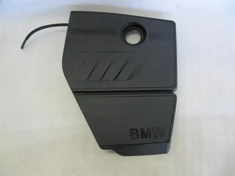 BMW 1 Series F20 1.6i Engine Cover 7608117 Cover with Vacuum Tank 116i
