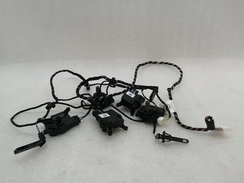 Tesla Model 3 Standard Range HVAC Wiring Loom 1547266-00-D Wiring Harness