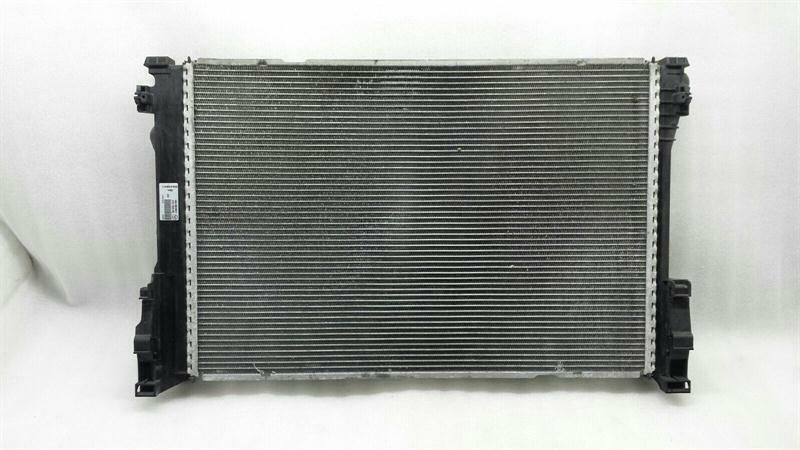 Mercedes E Class W204 W212 250CGI Water Radiator A0095002703 Water Cooler Radiator