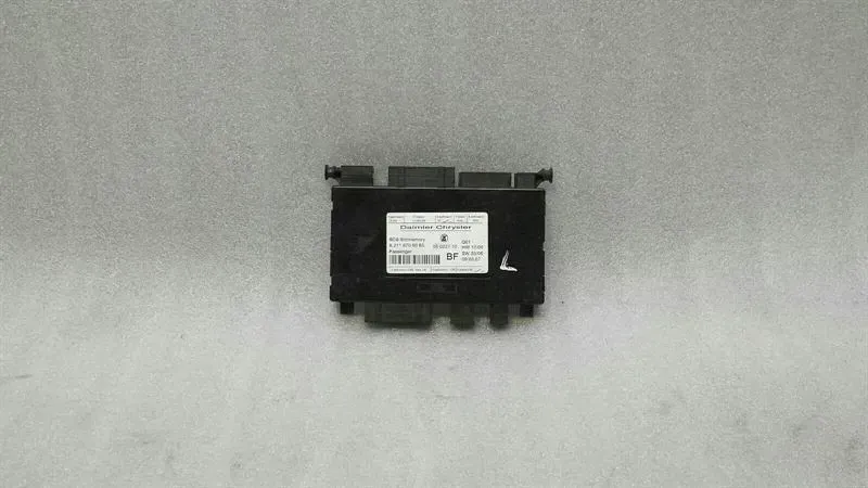 Mercedes CLS W219 Seat Control Module A2118700085 Seat Control Unit