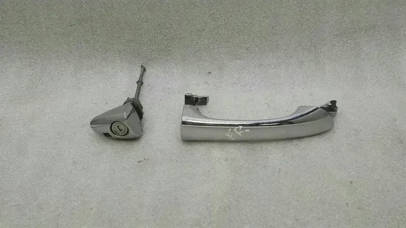 Mercedes CLS W219 RHD Front Right Door Handle A2117601270 Right Handlebar