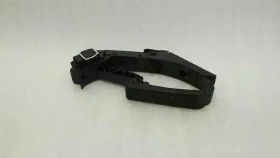 Mercedes S-class W221 W216 Gas Pedal (Electrical) A2203000104 Accelerator Pedal