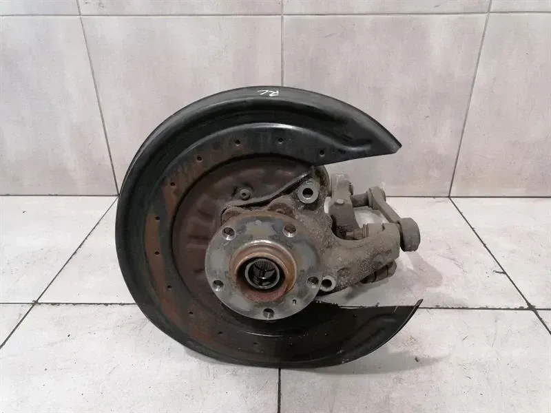 BENTLEY FLYING TRACK 13-19 Left Rear Hub 4W0505435 Wheel Bearing Case Rear Left