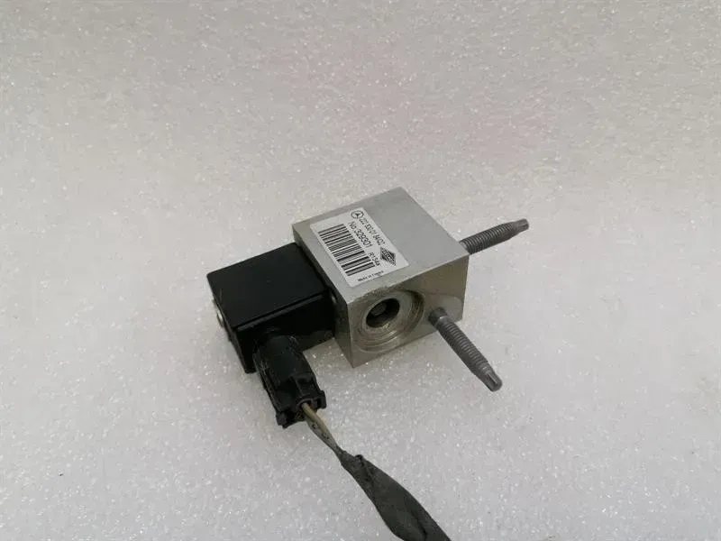 Mercedes S-Class W222 A/C Valve A2228300184 Valve