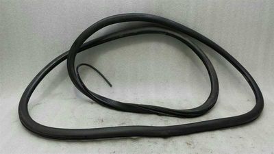 BENTLEY CONTINENTAL FLYING TRACK FRH Уплътнение на вратата 3W5867366B Уплътнения на предната врата RE