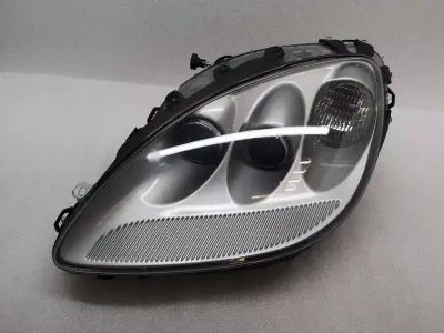 Chevrolet Corvette C6 ляв фар 15849081 фар ляв