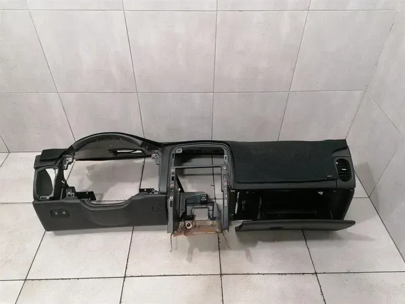 Chevrolet Corvette C6 Dashboard 25852281 Dashboard